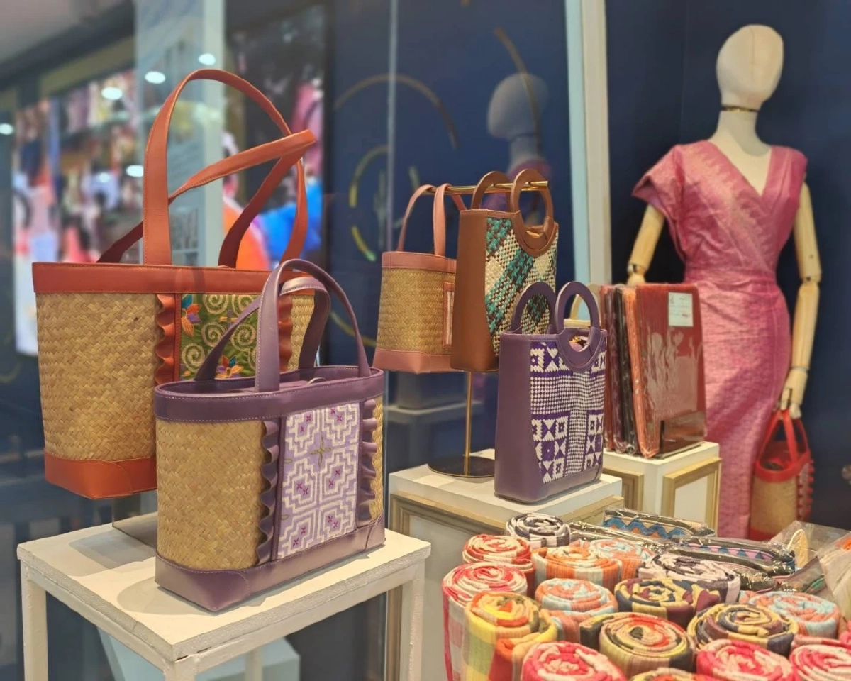 ‘ศิลปาชีพ’ Art & Craft  จากแรงบันดาลใจสู่..พระราชกรณียกิจ งานพรีเมียมระดับโลก