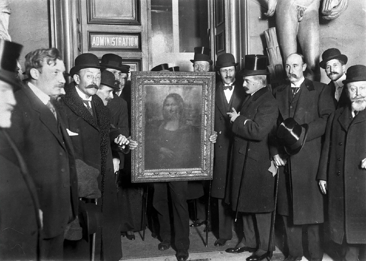 ภาพโมนาลิว่ากลับสู่พิพิธภัณฑ์ลูฟวร์ในปี 1914 Cr. wikipedia common