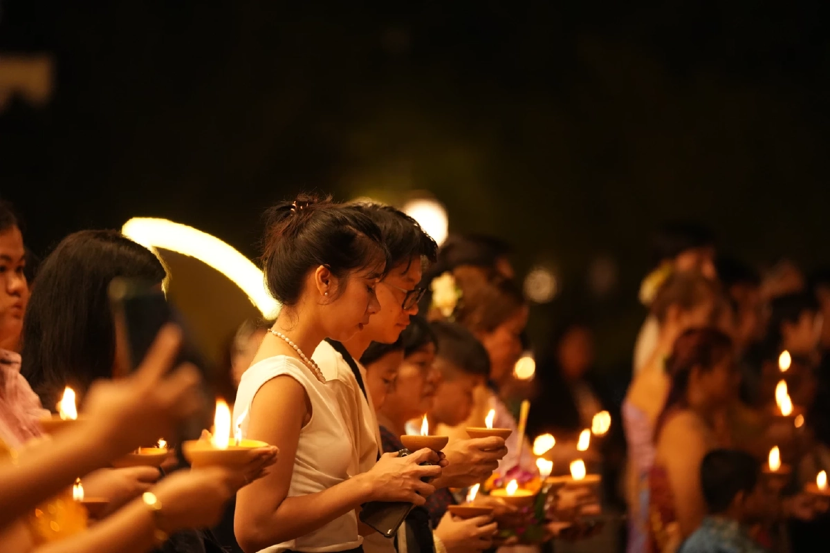 ททท.ร่วมจัดกิจกรรม ‘ประเพณีลอยกระทง เผาเทียน เล่นไฟ สุโขทัย’ ปี’68 วิถีใหม่-รักษ์โลก-ร่วมไว้อาลัย