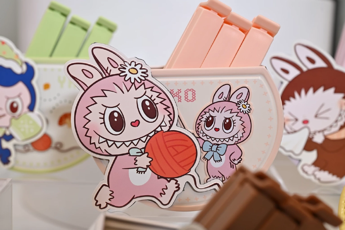 นักสะสมไทย! ไม่สนเศรษฐกิจ ซื้อของเล่น Art Toy-กล่องสุ่ม ต้องมีทุกคอลเลกชัน