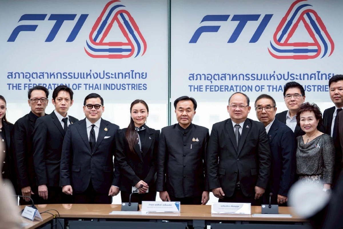 รมช.อุตสาหกรรม ลั่น รัฐต้องไม่หูหนวกตาบอด ลุย สู้ศึกการค้าโลก