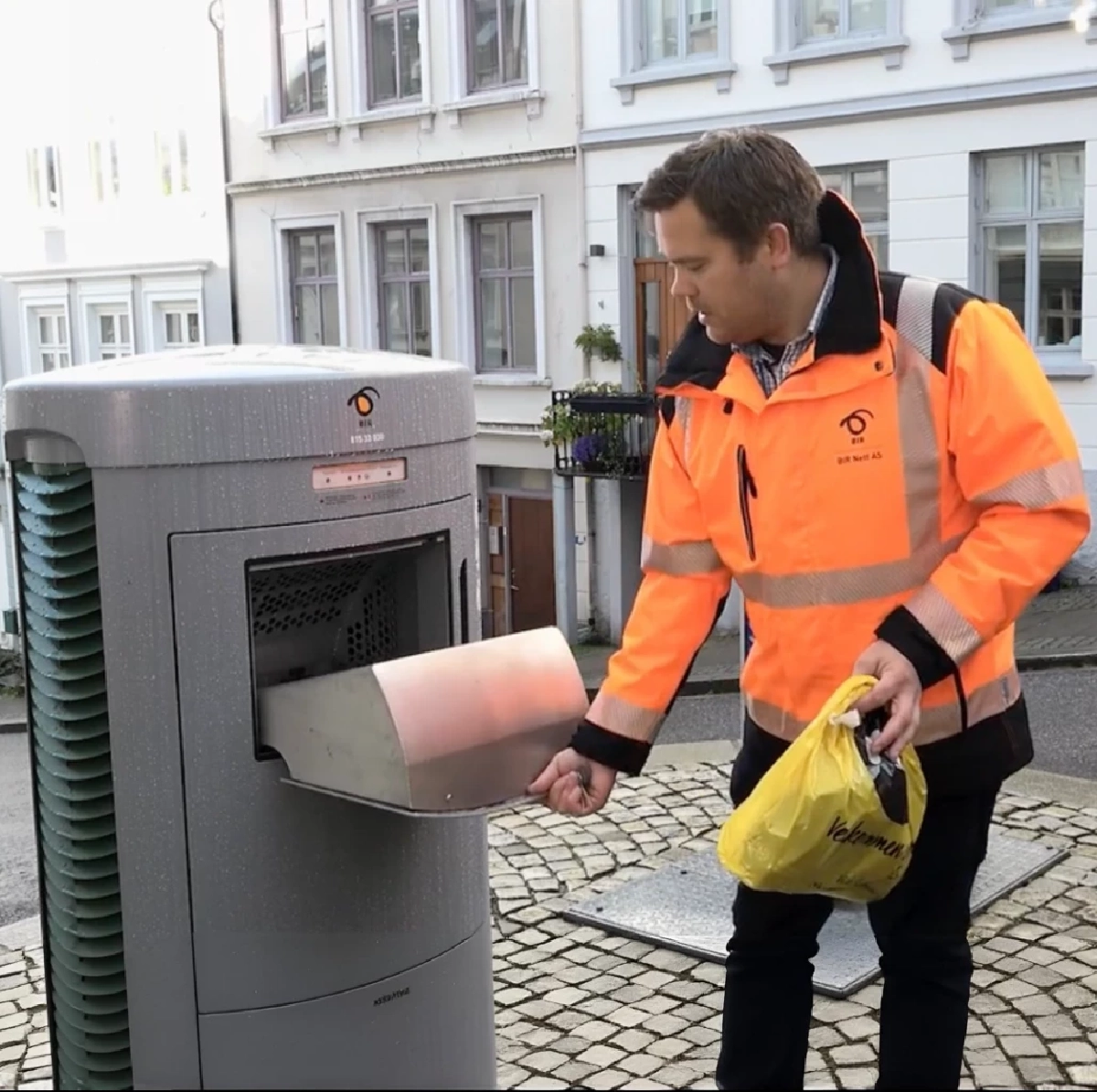 จะต้องมีรถเก็บขยะไปทำไม เมื่อเราสามารถลำเลียงขยะไปทางใต้ดินได้?