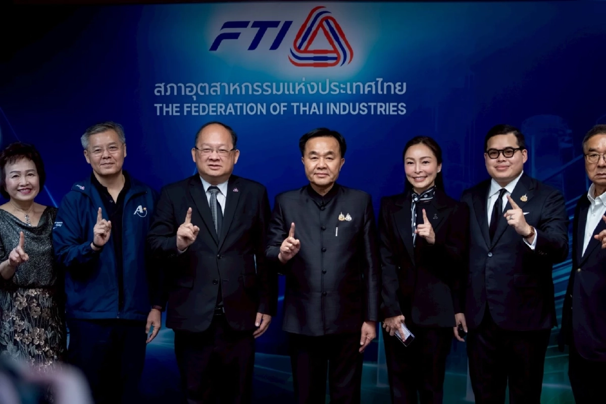 รมช.อุตสาหกรรม ลั่น รัฐต้องไม่หูหนวกตาบอด ลุย สู้ศึกการค้าโลก