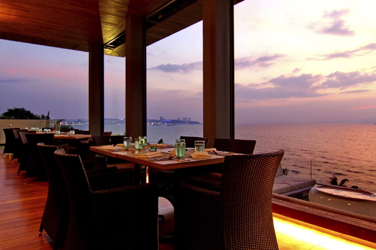 ปักหมุด 6 จุดชมพลุพัทยาสุดฟิน! “Taste the beach life" กับเครื่องดื่มคู่ใจที่ลงตัว