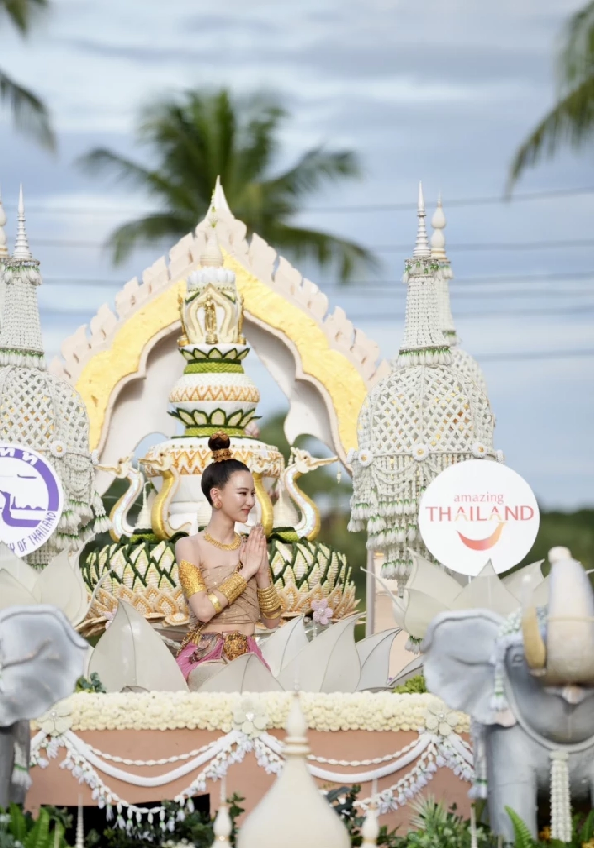 ททท.ร่วมจัดกิจกรรม ‘ประเพณีลอยกระทง เผาเทียน เล่นไฟ สุโขทัย’ ปี’68 วิถีใหม่-รักษ์โลก-ร่วมไว้อาลัย