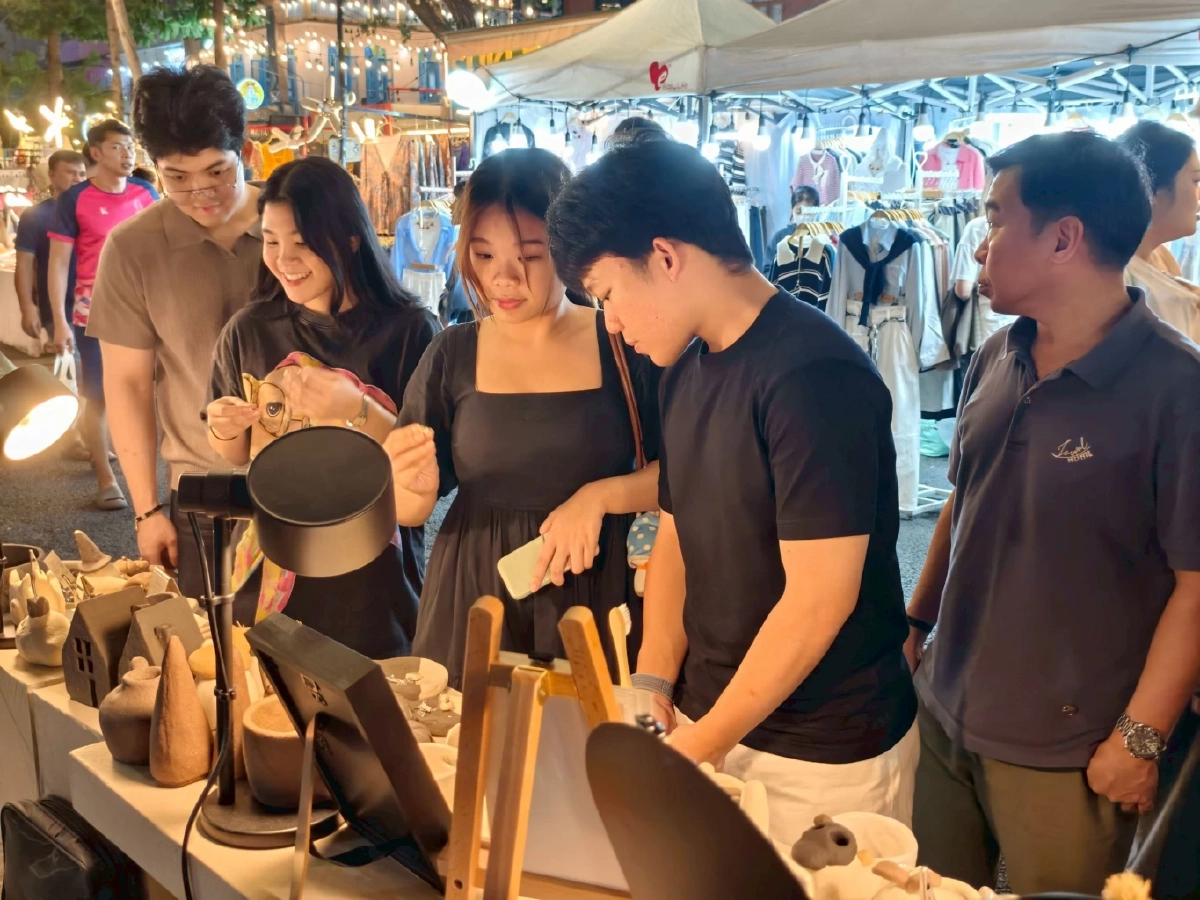 SPRiNG ร่วมกับพาร์ทเนอร์ จัด GREEN HUG ตลาดนัดรักษ์โลกกลางกรุง