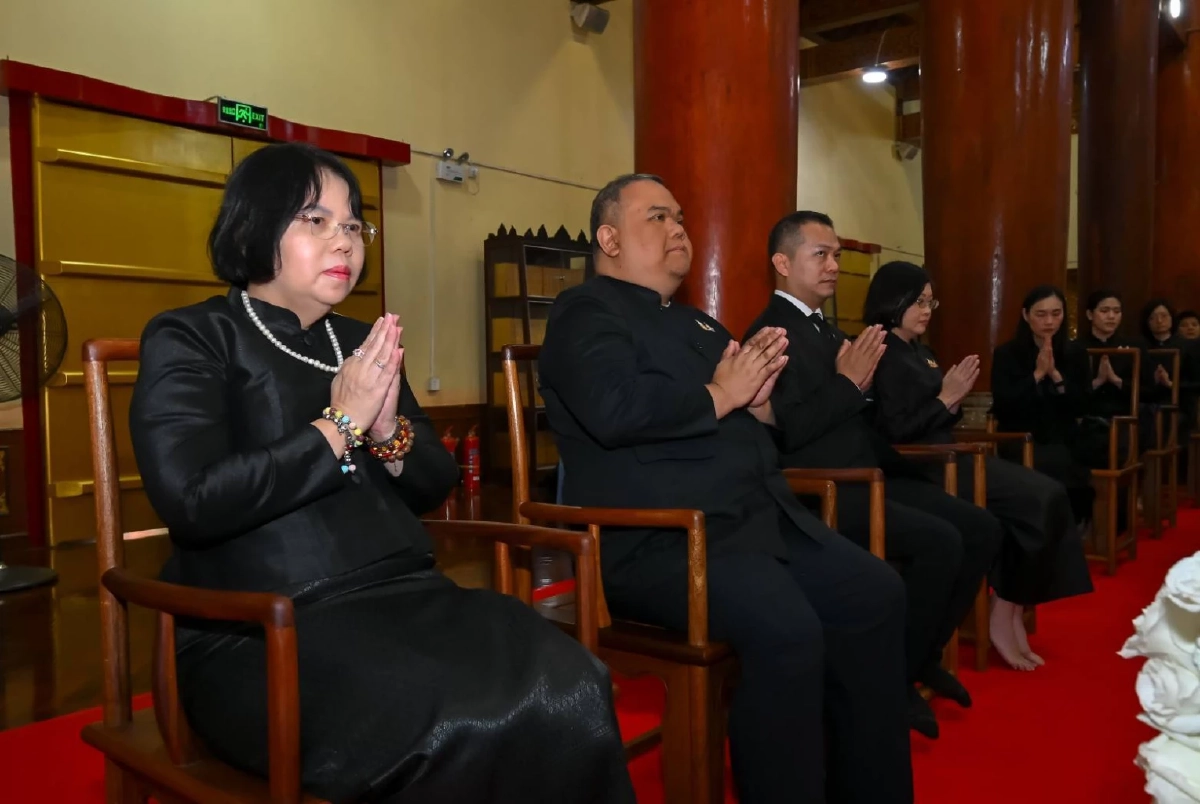 \"กต.เชิญผ้าพระกฐินพระราชทาน  สานสัมพันธ์ไทย–จีน 50 ปี\"