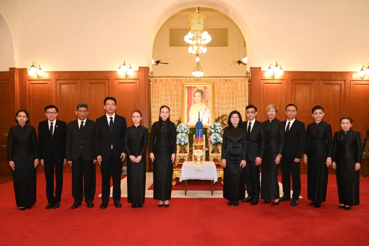 เมืองไทยประกันภัย เข้าถวายสักการะพระบรมศพ สมเด็จพระพันปีหลวง