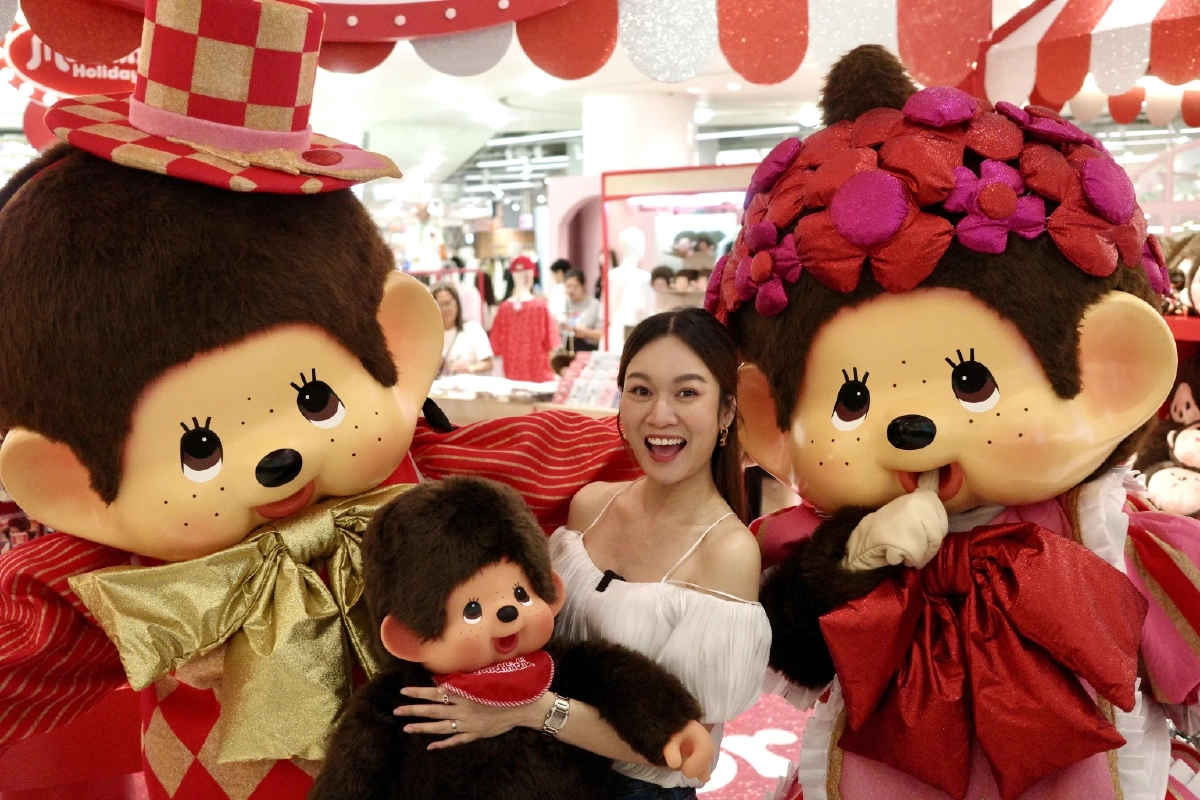 ภารกิจส่งความสุขซน เริ่มแล้วที่ Emporium “Monchhichi Holiday Store” First in Thailand