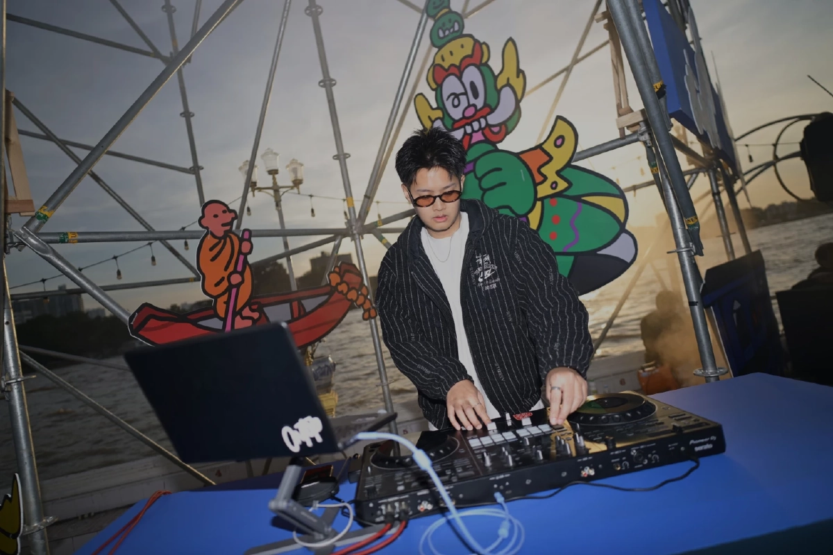 เมื่อย่าน \"ทรงวาด\" ถูกปลุกด้วย AI : \"A Weekend with Meta AI x Song Wat\"