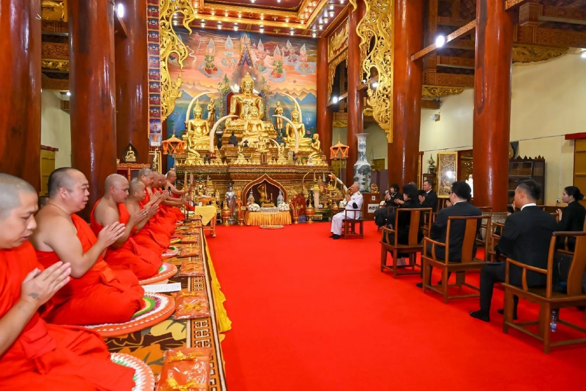 \"กต.เชิญผ้าพระกฐินพระราชทาน  สานสัมพันธ์ไทย–จีน 50 ปี\"