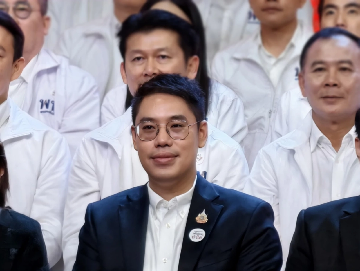 เจาะโปรไฟล์ รวิศ สอดส่อง จากนักธุรกิจร้อยล้าน สู่เส้นทางการเมือง