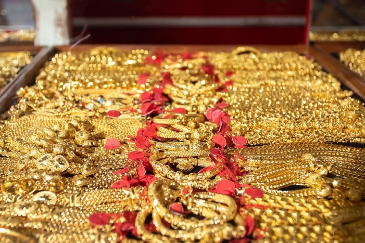 ปี’68 ปีทอง ทองคำไทย! ราคาพุ่งเฉียด7หมื่น ลุ้นปี’69 ไปต่อหรือค้างบนดอย?