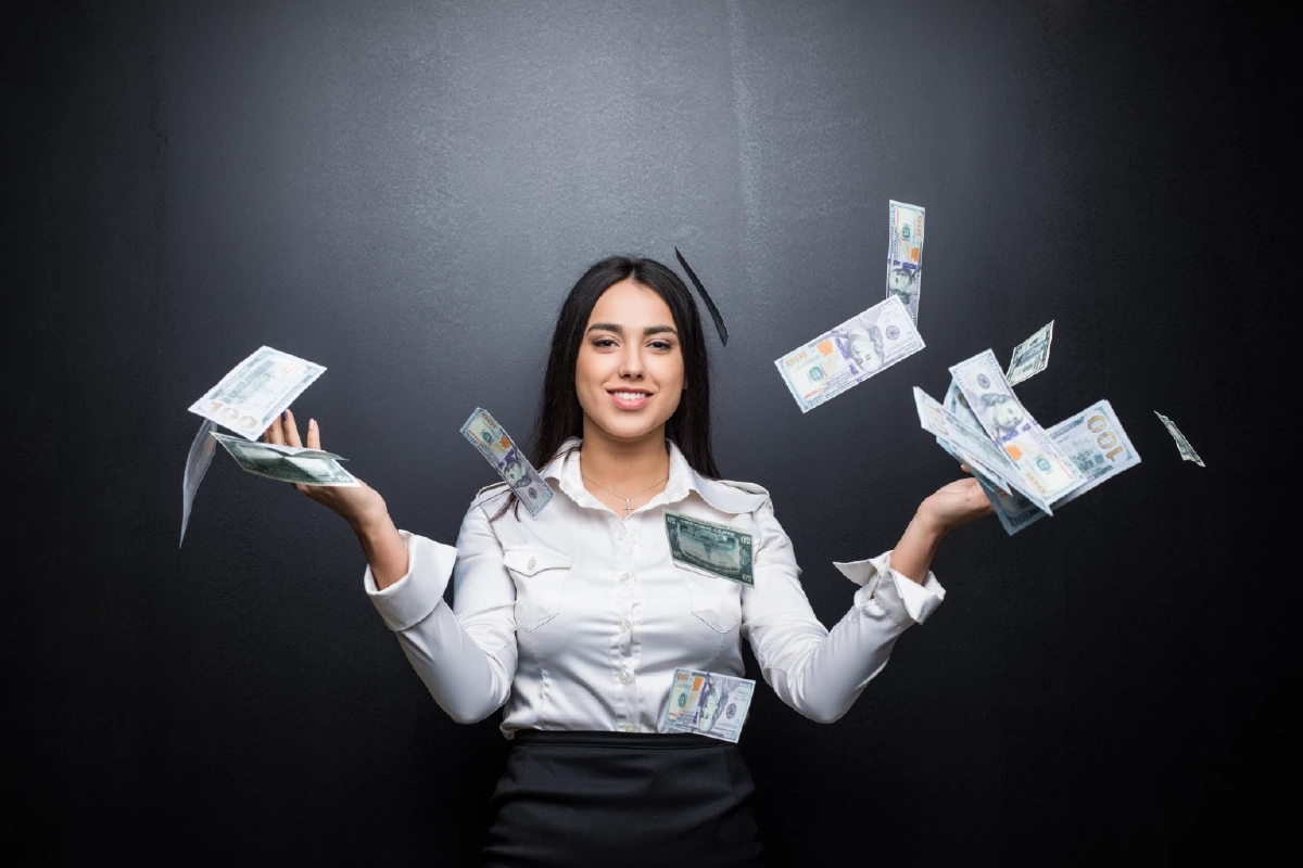 เงินโบนัส - ประวัติศาสตร์ จากกล่องของขวัญอังกฤษ สู่แต๊ะเอีย-วัฒนธรรมการจ้างงานในไทย 