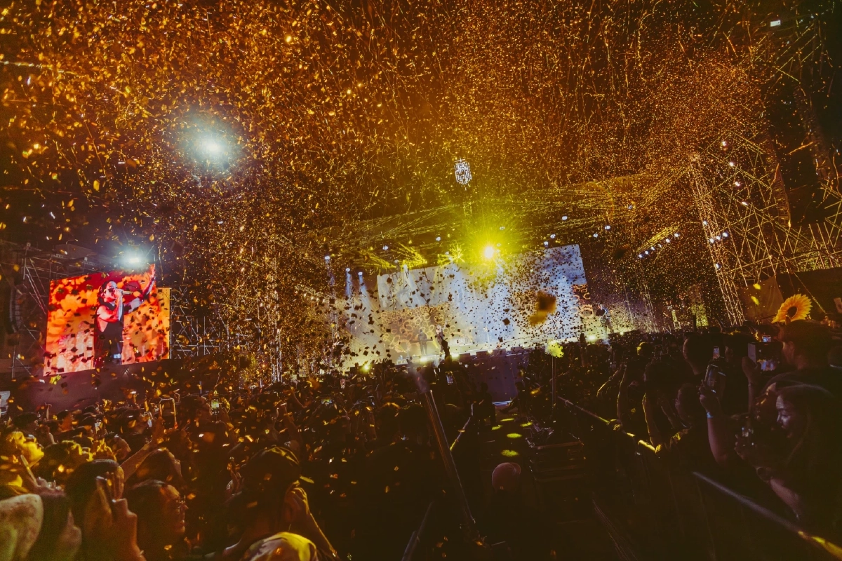 COCKTAIL: ศิลปะแห่งการจากลา ของขวัญชิ้นสุดท้าย แด่ความทรงจำตลอดไป และมาตรฐานบทใหม่ของวงการดนตรีไทย Credit ภาพ Facebook COCKTAIL