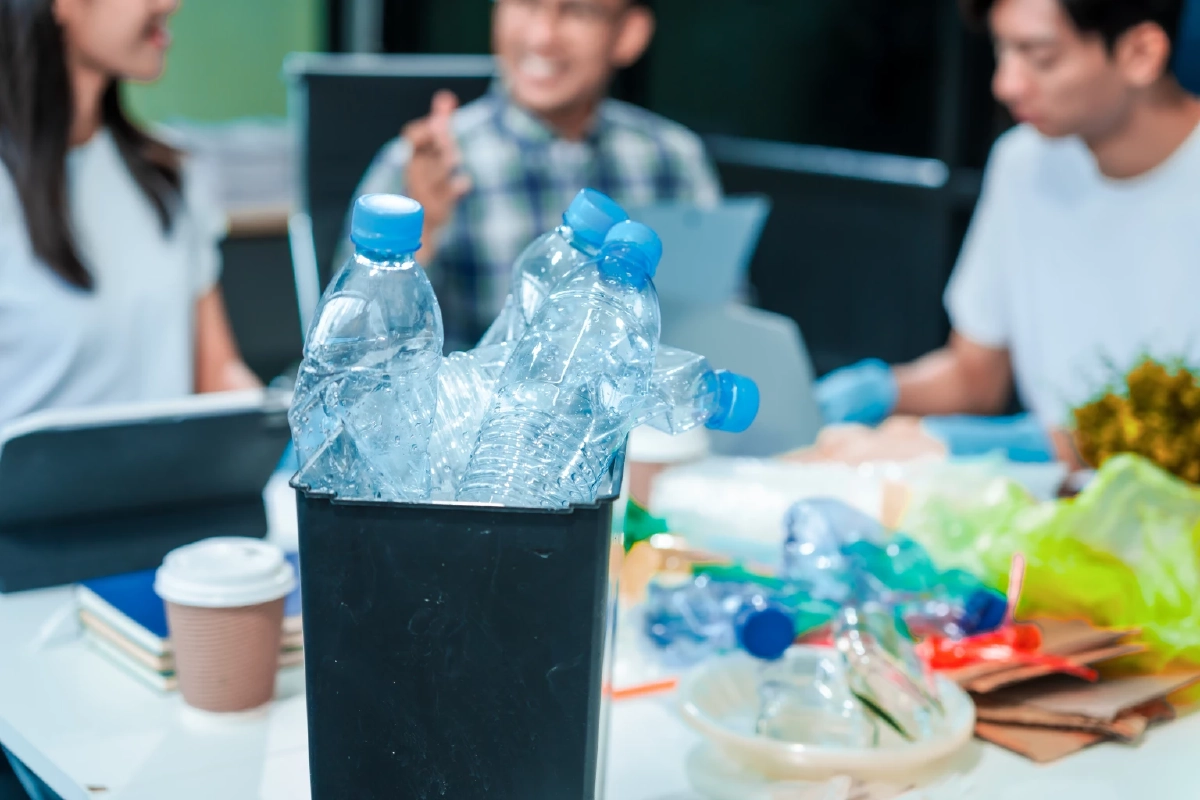 ดื่มน้ำบรรจุขวดทุกวัน รับ 'ไมโครพลาสติก' 90,000 อนุภาค