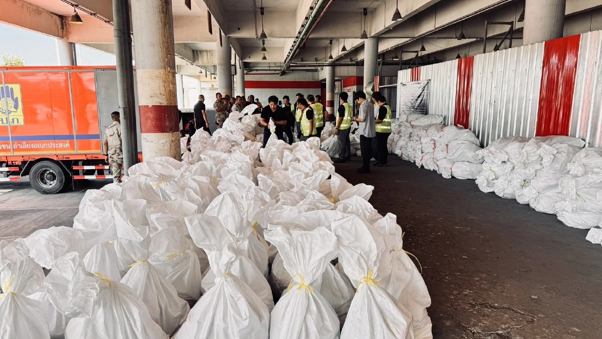 แอร์เอเชียขนของช่วยน้ำท่วมใต้กว่า 98 ตัน ช่วยฟื้นฟูหลังอุทกภัย