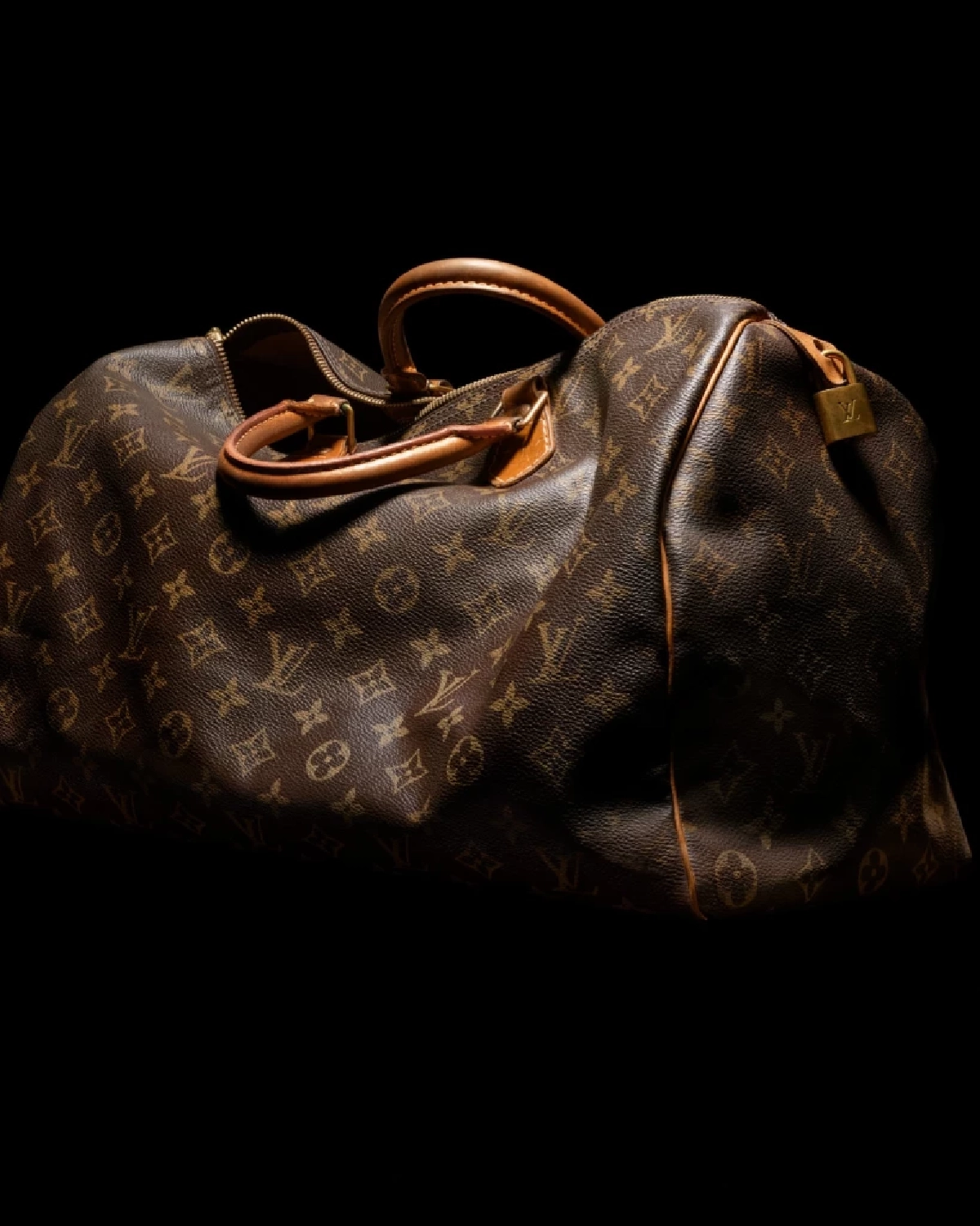 130 ปี ลายโมโนแกรม ไอคอนิกของ 'Louis Vuitton' ที่เคยเกือบไม่เป็นที่ยอมรับ