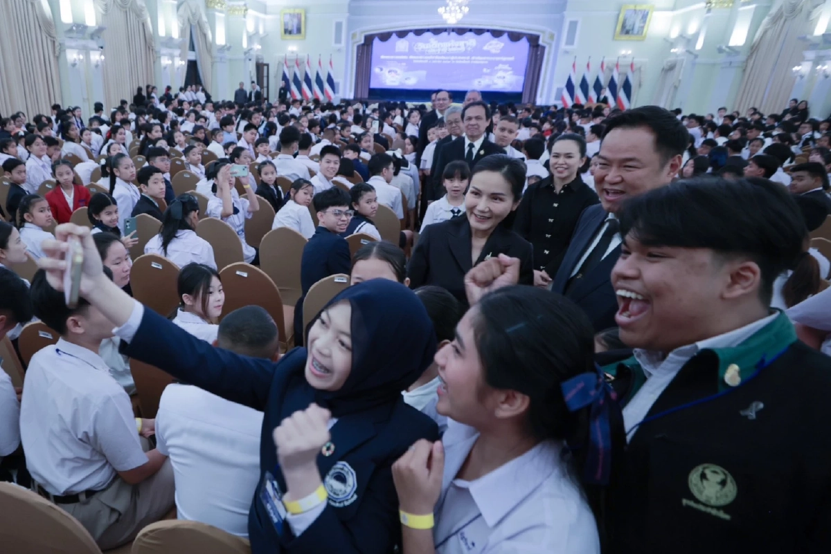 รมว.นฤมล นำเด็ก-เยาวชนดีเด่น รับรางวัลเชิดชูเกียรติจากนายกฯ เนื่องในวันเด็กแห่งชาติ