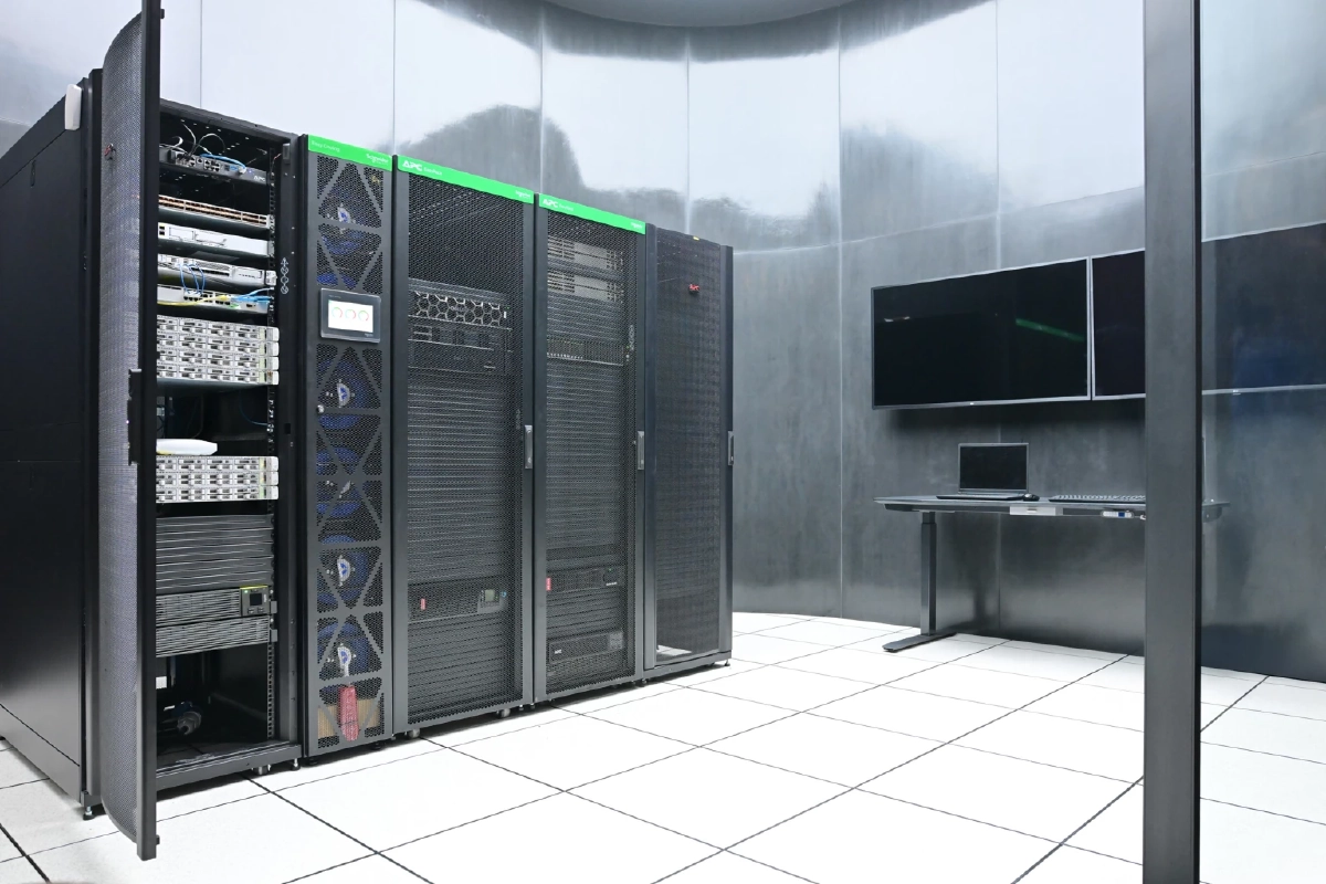 SYNNEX พลิกโฉมสู่ยุค AI : ตั้งเป้ารายได้ 5.3 หมื่นล้าน รับคลื่นการลงทุนเทคระลอกใหม่