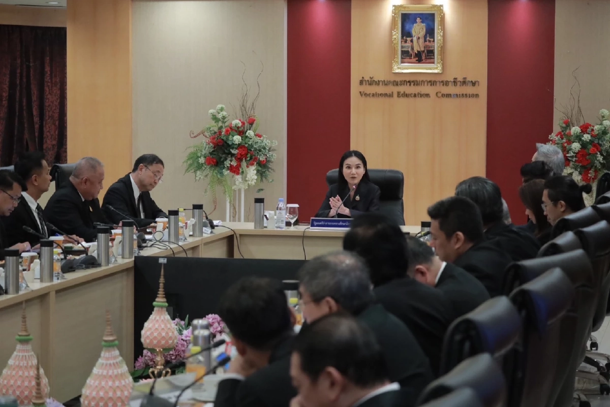 รมว.นฤมล ฝากบอร์ดอาชีวะชุดใหม่เร่งพัฒนา "ครูอาชีวะ" เท่าทันโลก