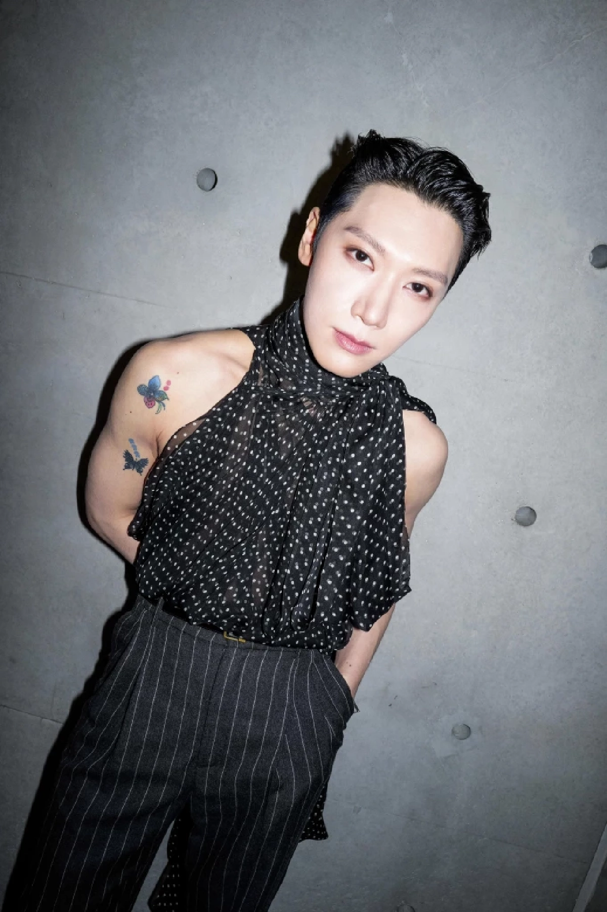 All Time Iconic! เช็คลิสต์ความหล่อ 4 ปี ส่องลุค ‘เตนล์ ชิตพล’ ในงาน YSL Fashion Week