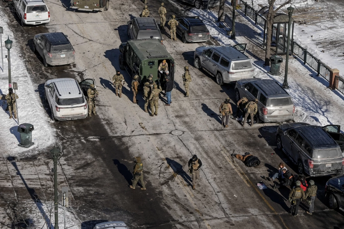 มินนิอาโพลิส: จากปฏิบัติการปราบผู้อพยพ สู่เหตุยิงคนเสียชีวิต