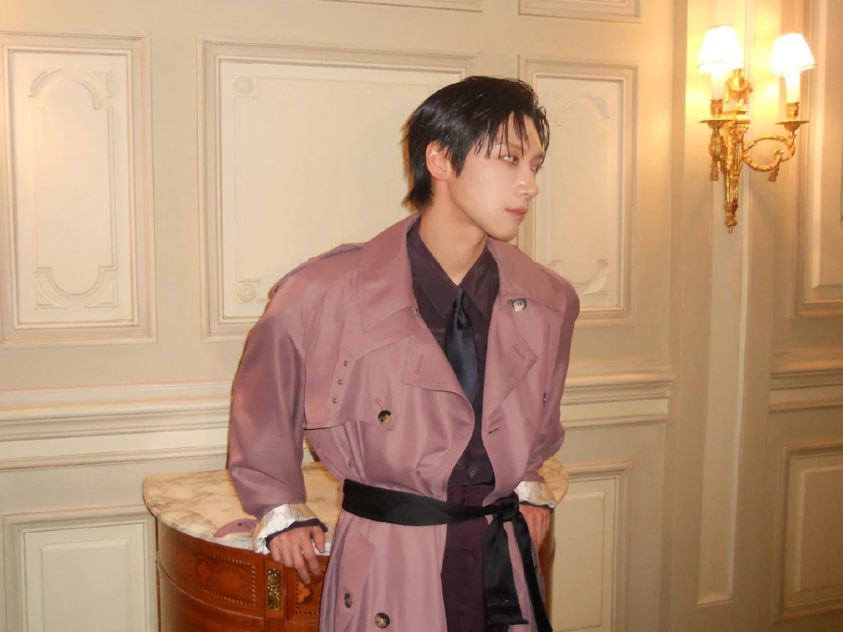 All Time Iconic! เช็คลิสต์ความหล่อ 4 ปี ส่องลุค ‘เตนล์ ชิตพล’ ในงาน YSL Fashion Week