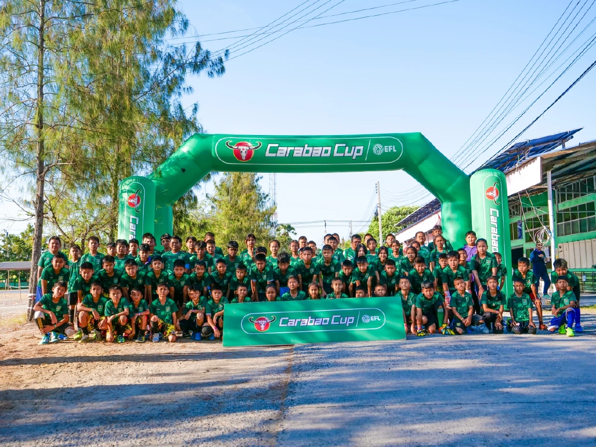 คาราบาวเดินหน้าโครงการ 'สนามแห่งโอกาส' ปั้นฟุตบอลเยาวชนบางปะกง