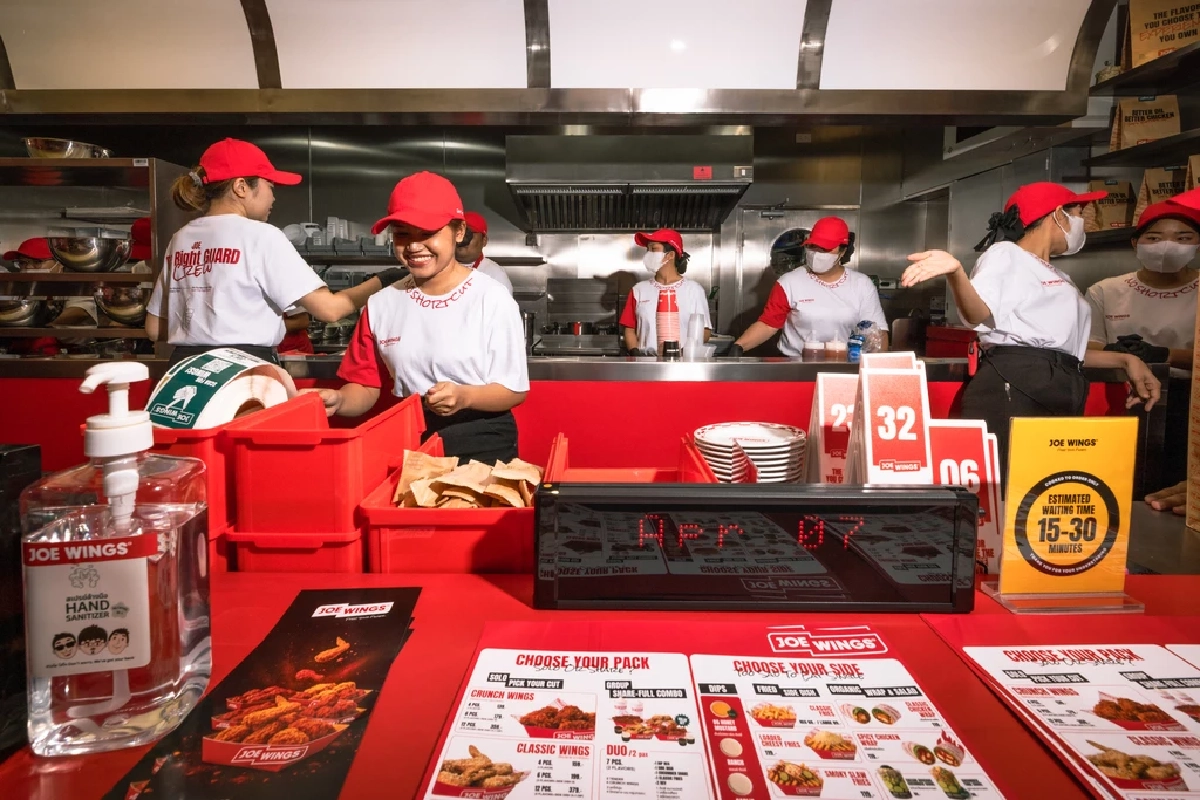 เจาะกลยุทธ์ไก่ทอด ‘JOE WINGS’ เมื่อ ‘โอ้กะจู๋’ ส่งท้าชน สมรภูมิหมื่นล้าน