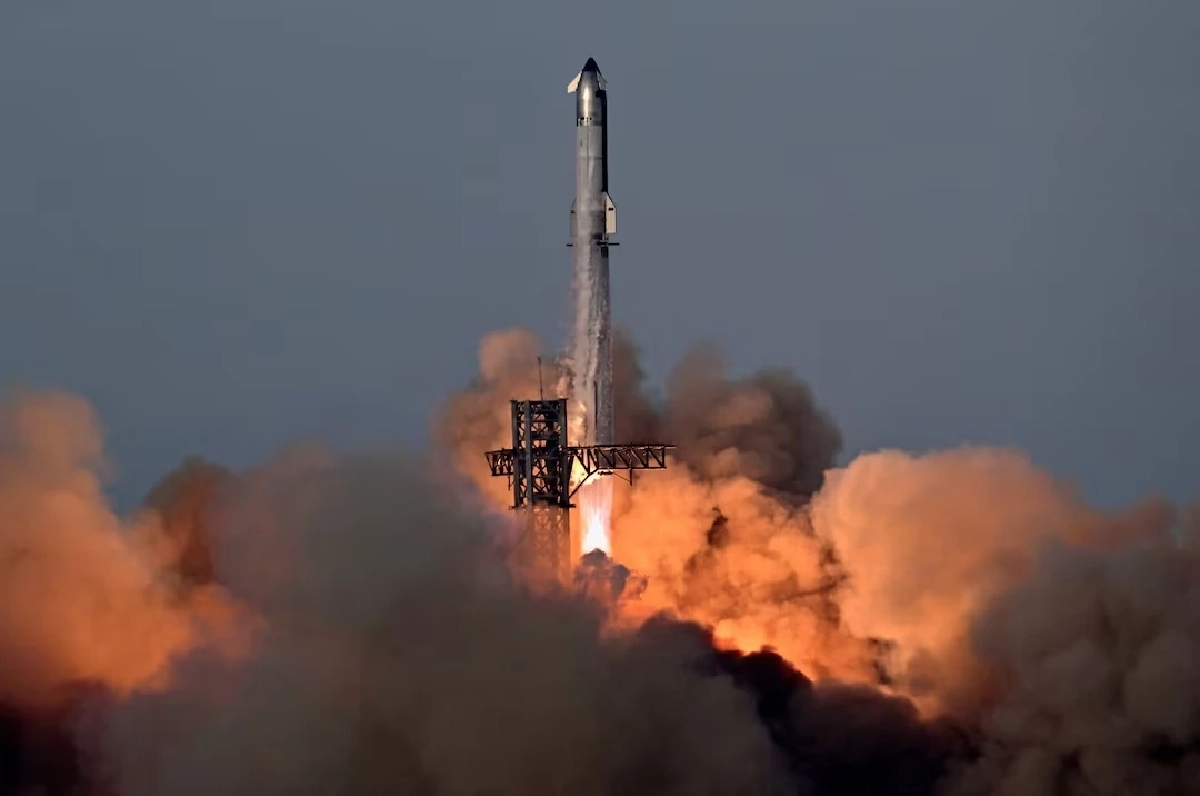 อีลอน มัสก์ เผย SpaceX เตรียมวางแผนสร้างเมืองบนดวงจันทร์
