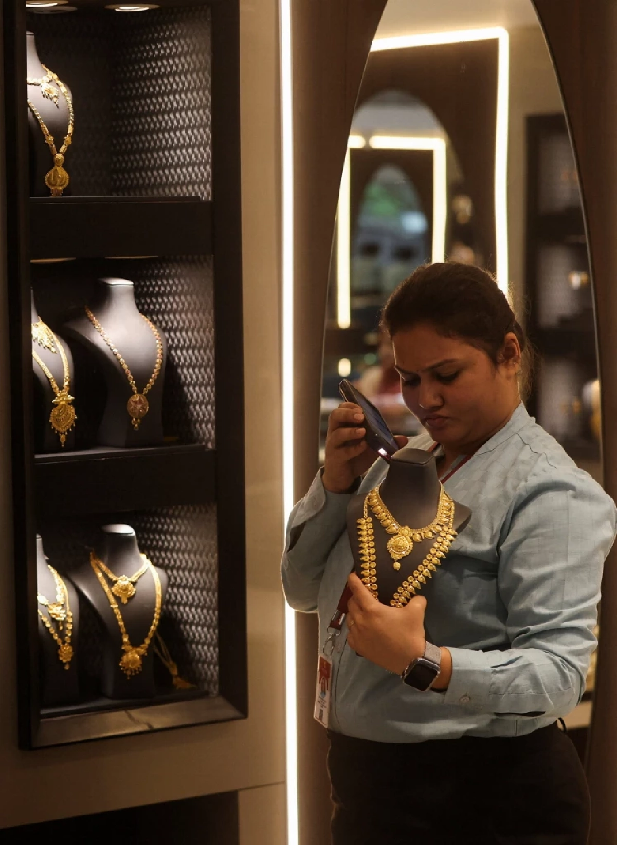 เบื้องหลังจุดกำเนิด เทคโนโลยีบาร์โค้ด ใช้ลดขั้นตอนในการคีย์ข้อมูล, ชำระเงิน, ซื้อ-ขาย สินค้า และ ลดความผิดพลาดของมนุษย์ Credit ภาพ REUTERS 