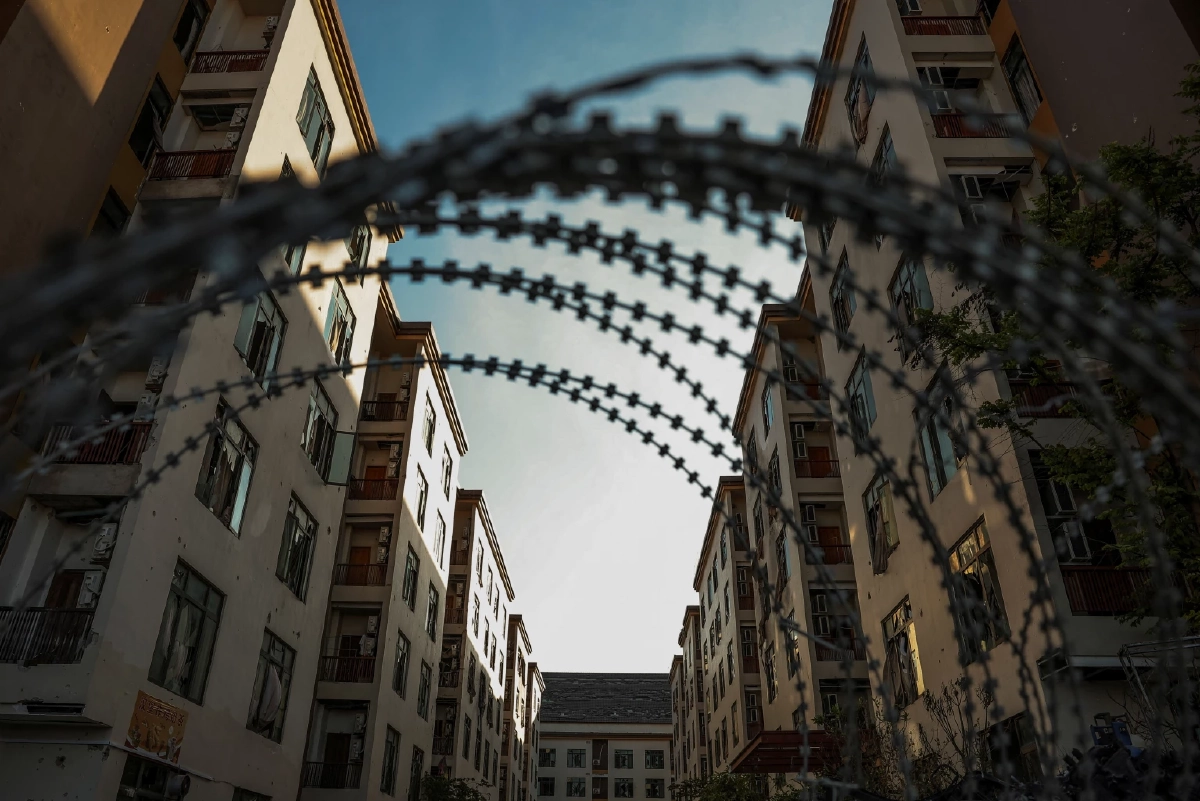 เผยสภาพ 'ฐานสแกมเมอร์' กัมพูชา มีอุปกรณ์หลอกลวงทุกรูปแบบ