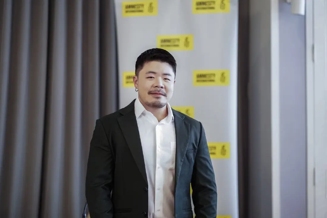 ชนาธิป ตติยการุณวงศ์ นักวิจัยประจำประเทศไทยจากแอมเนสตี้ อินเตอร์เนชั่นแนล