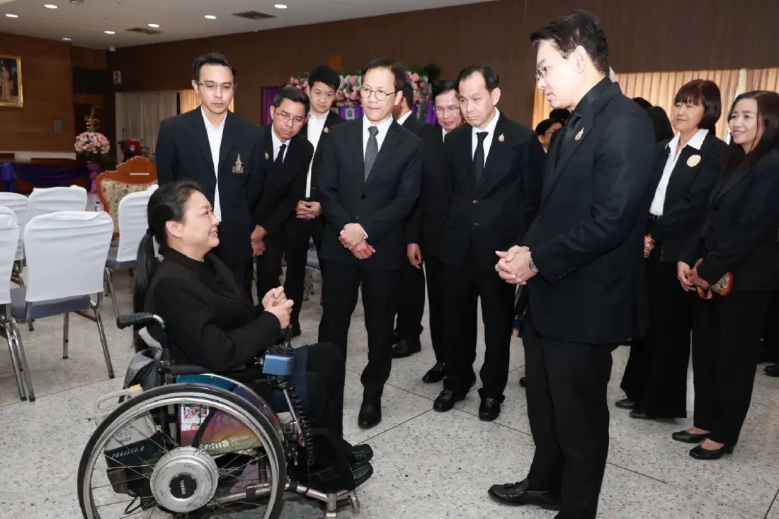 กรมการแพทย์-กรมขนส่งทางบก มอบอุปกรณ์ช่วยเหลือผู้พิการ