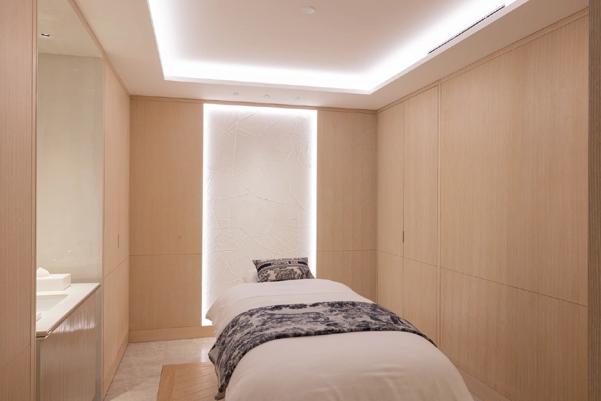 Dior เปิดตัวแฟลกชิปบูติคใหม่ ใหญ่ที่สุดใน SEA ที่ไอคอนสยาม