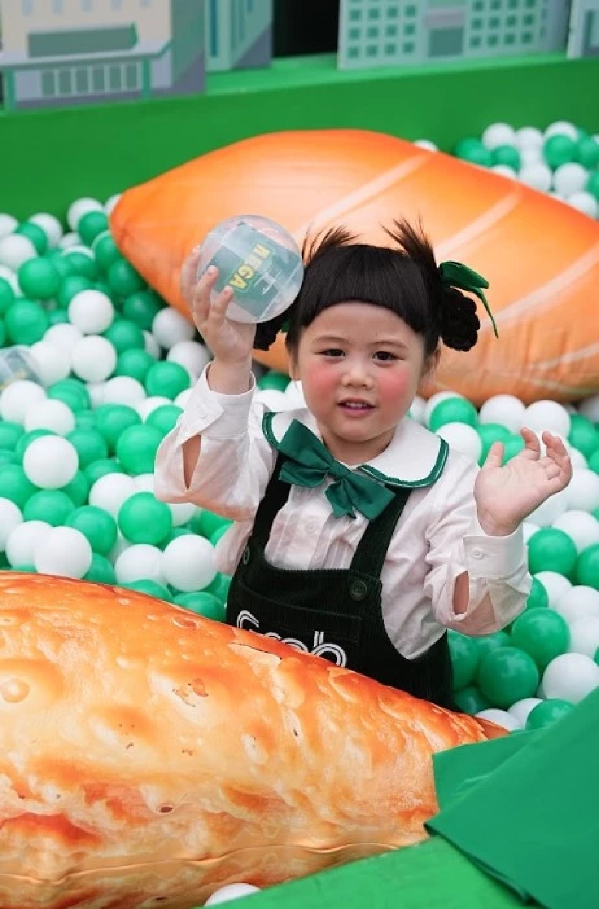 ‘แกร็บเกล’ ควง 4 หนุ่ม ‘Friend of Grab’ ในงาน ‘GrabFood MEGA GALE ถูกกว่าชัวร์’