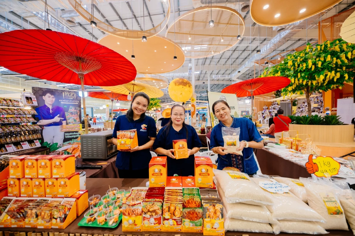 ถอดรหัส Lotus’s Happy Mall ยกระดับจาก 'ศูนย์การค้า' สู่ ‘พื้นที่ความสุขชุมชน’