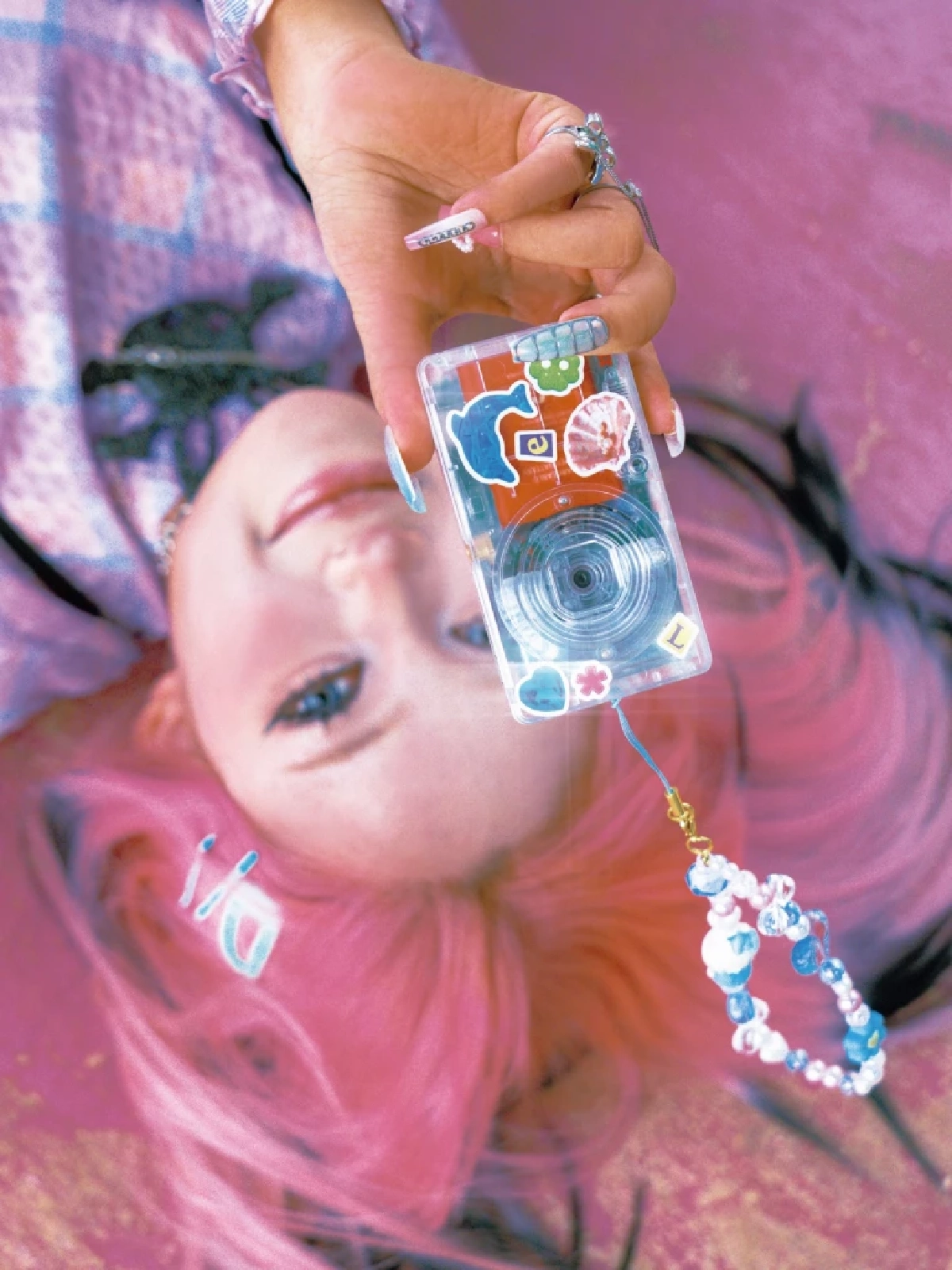 CREDIT : lola.camera