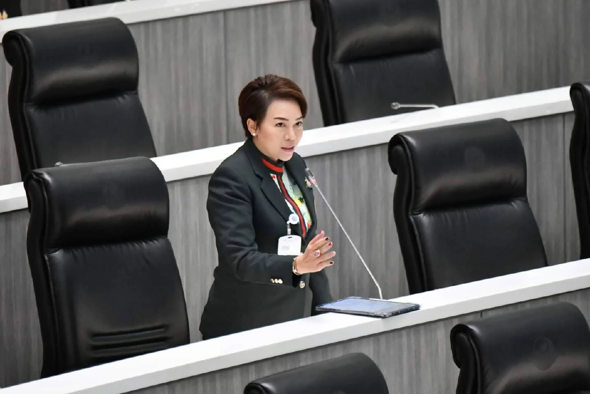 วิกฤตพยาบาล 12 ชั่วโมง สะเทือนทั้งระบบ พยาบาลทำงานหนักเกินไป