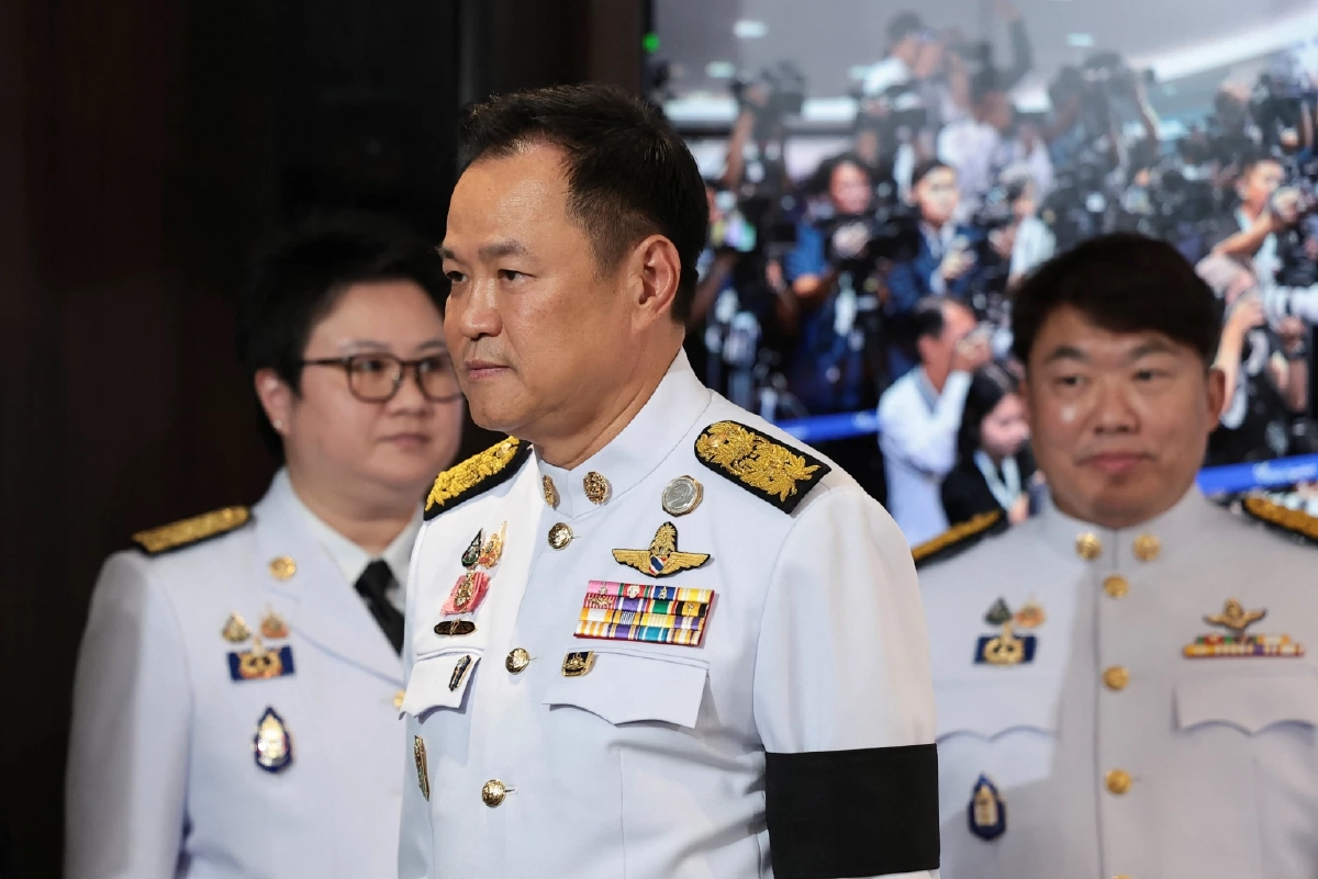 นายอนุทิน ชาญวีรกุล รับพระบรมราชโองการโปรดเกล้าฯ แต่งตั้งเป็นนายกรัฐมนตรี คนที่ 32 Cr.Reuters