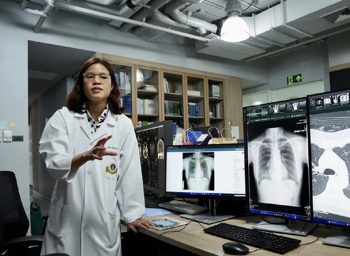 อ.พญ.นริศรา ชอบอรุณ อาจารย์แพทย์หน่วยรังสีวินิจฉัยโรคทรวงอก โรงพยาบาลรามาธิบดี 