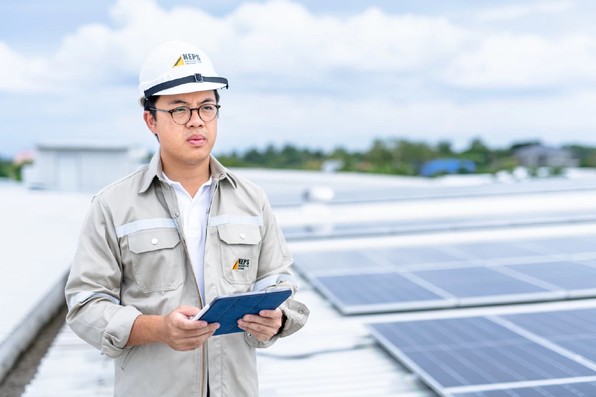 เตือนแผงโซลาร์จ่อขึ้น 15% ซัดรัฐดันพลังงานสะอาดไม่ถึงคนตัวเล็ก