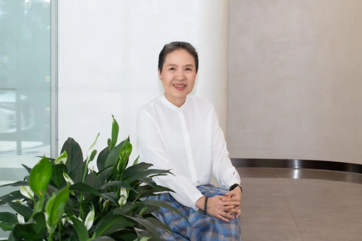 นางคัทรินทร์ ประยุกต์วิทยาฐาน