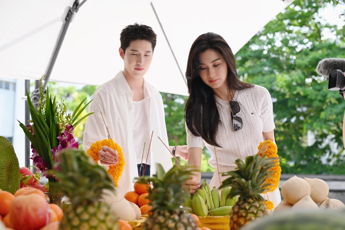 กฟผ. ลุยโปรเจกต์! ดึง ‘ต่อ-ลีน่า’ ถ่ายทอดรักเหนือกาลเวลาใน 'Her in Frame'