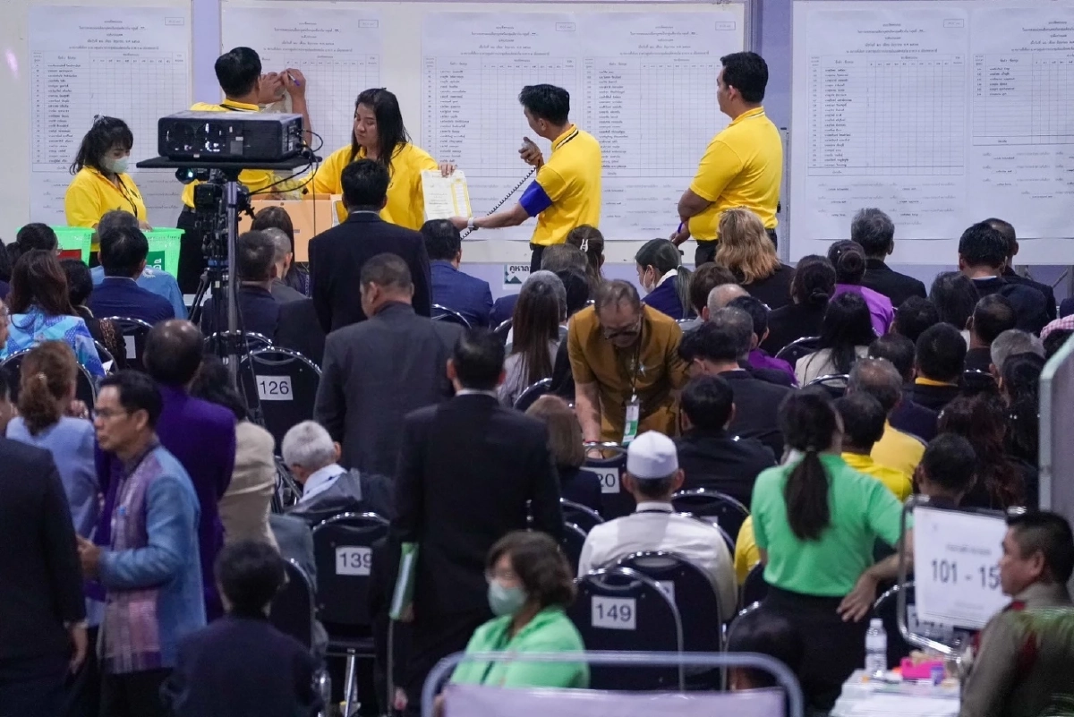 การเลือก สว.