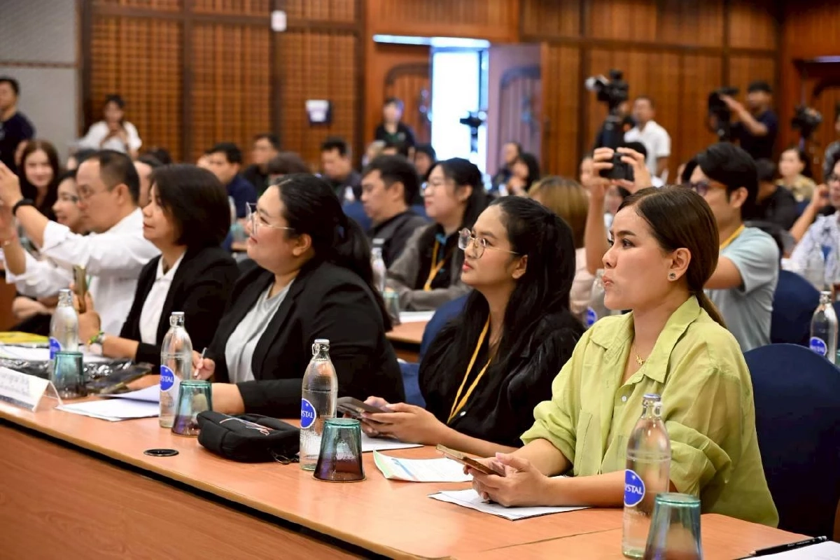 ศาลรัฐธรรมนูญพบสื่อ รอบ 15 ปี 'นครินทร์' ปัดเป็นเครื่องมือสกัดฝ่ายตรงข้าม