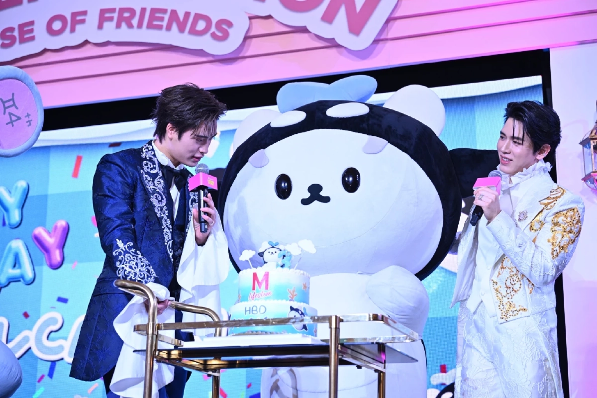 เดอะมอลล์จัดใหญ่ รวมพลมาสคอต GMMTV ฉลองวันเกิด POLCASAN กลางห้าง