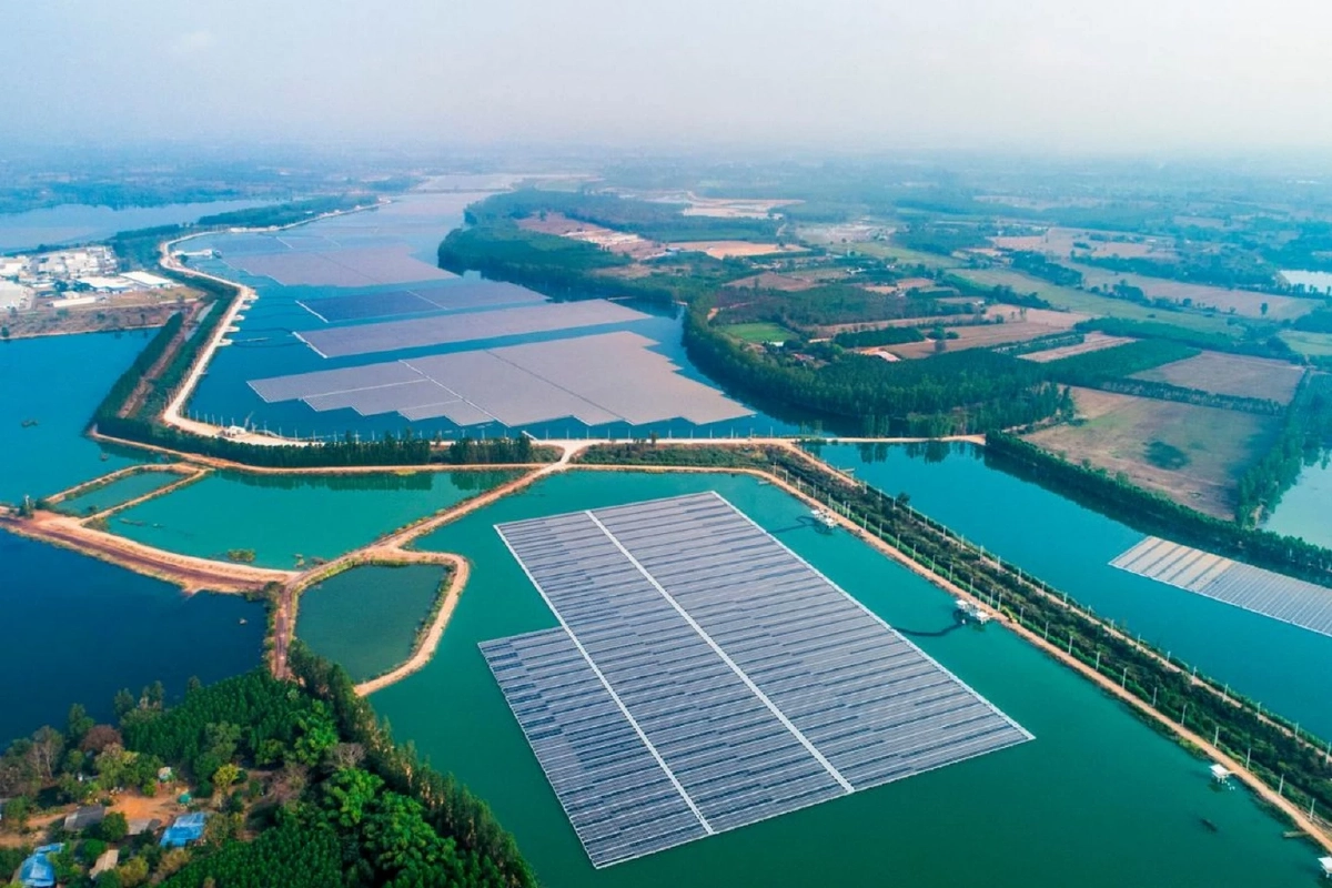 เปิดกรณีศึกษา! ทางรอดยุคน้ำมันแพง Double A ใช้พลังงานสะอาดรับมือ