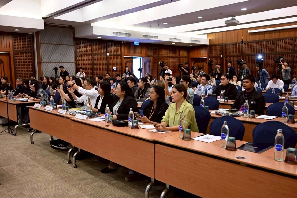 ศาลรัฐธรรมนูญพบสื่อ รอบ 15 ปี 'นครินทร์' ปัดเป็นเครื่องมือสกัดฝ่ายตรงข้าม